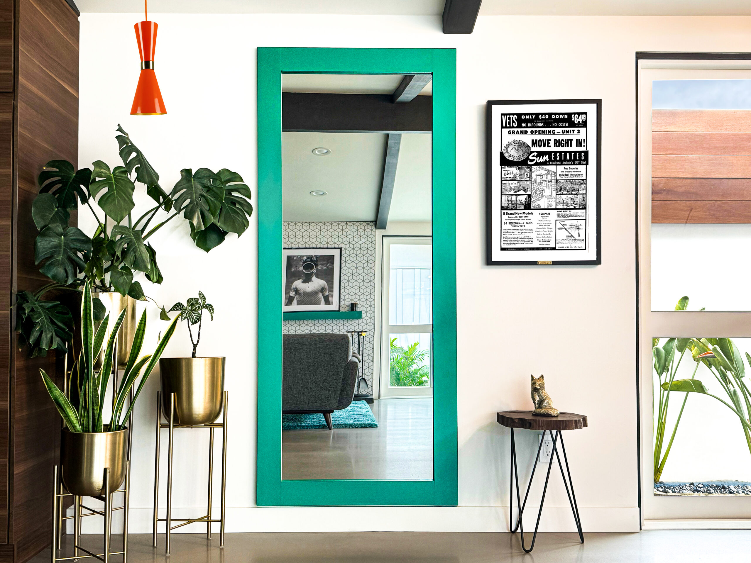 Building a Hidden Door on a Budget, image size:2560x1920